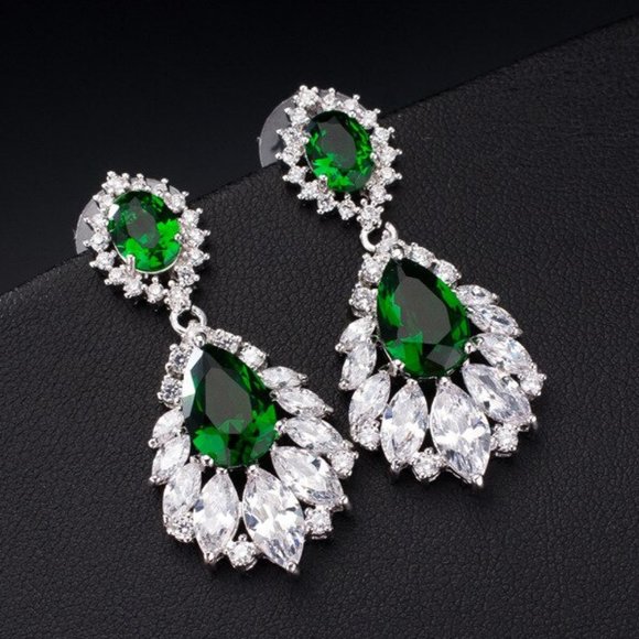Emerald Green Elegant Chandelier Drop Cubic Zirconia Bridal Earrings - Picture 7 of 7